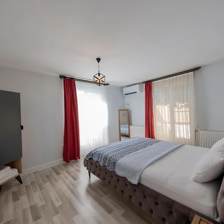 Szálloda Renkli Evler / Beyaz Ev Kartepe